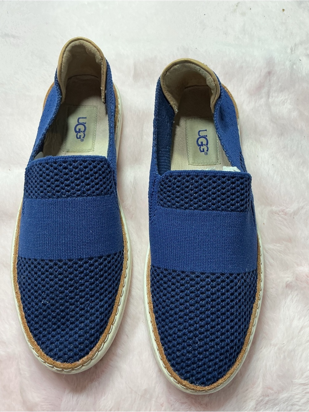 UGG Navy Knit Slip-On Loafers for women’s b108